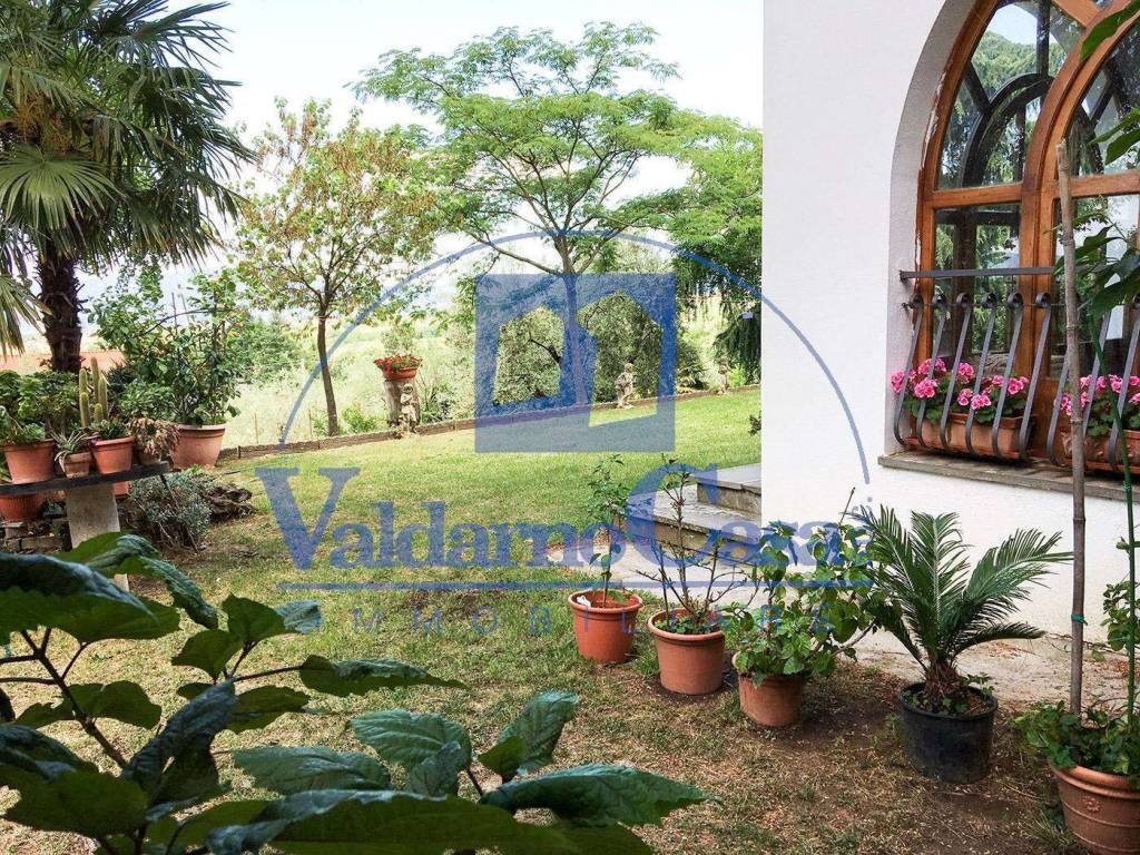 Villa a Castelfranco piandisco in VIA ROMA, 5 - Foto 2