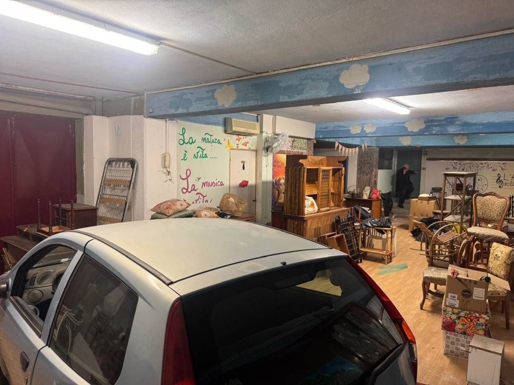 Box / garage a Aci catena in Via Francesco Strano, 12 - Foto 2