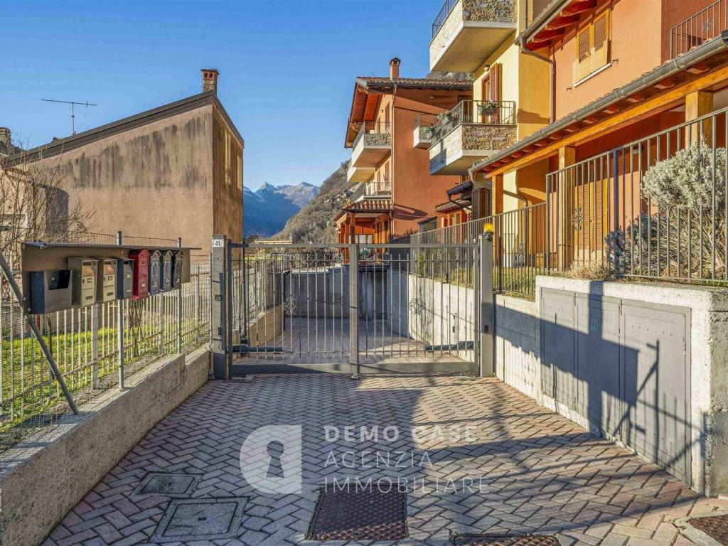 Appartamento a Novate mezzola in Via al Castello, 41 - Foto 3