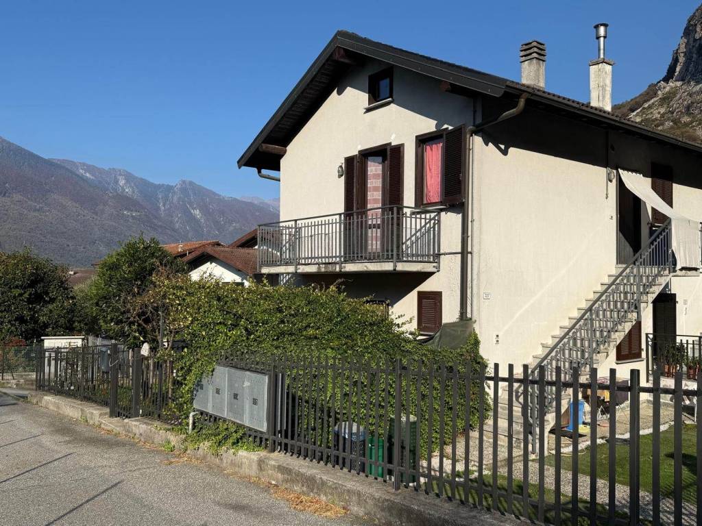 Appartamento a Novate mezzola in Cacciatori delle Alpi - Foto 4