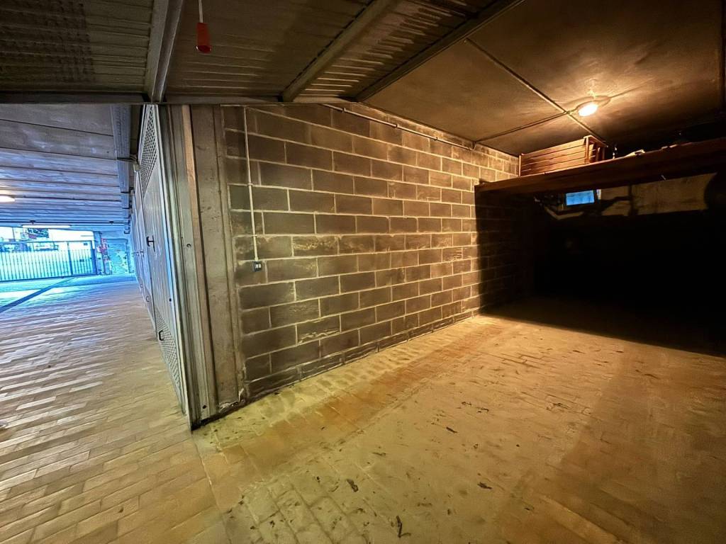 Box / garage a Finale ligure in Via Cesare Abba - Foto 3