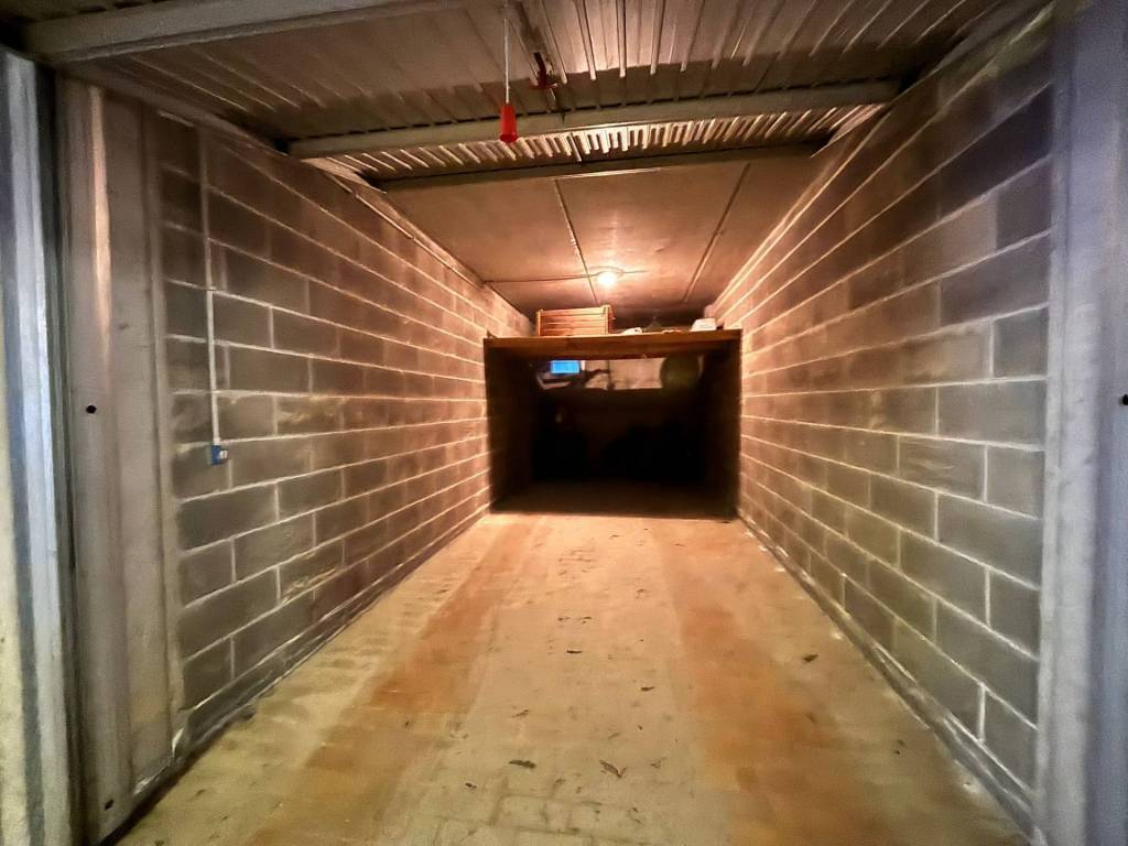 Box / garage a Finale ligure in Via Cesare Abba - Foto 4
