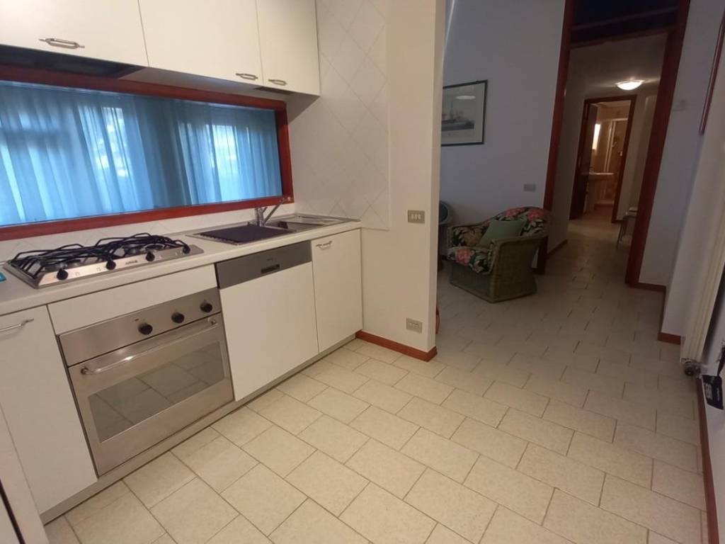 Appartamento a Camaiore in Viale Cristoforo Colombo, - Foto 4