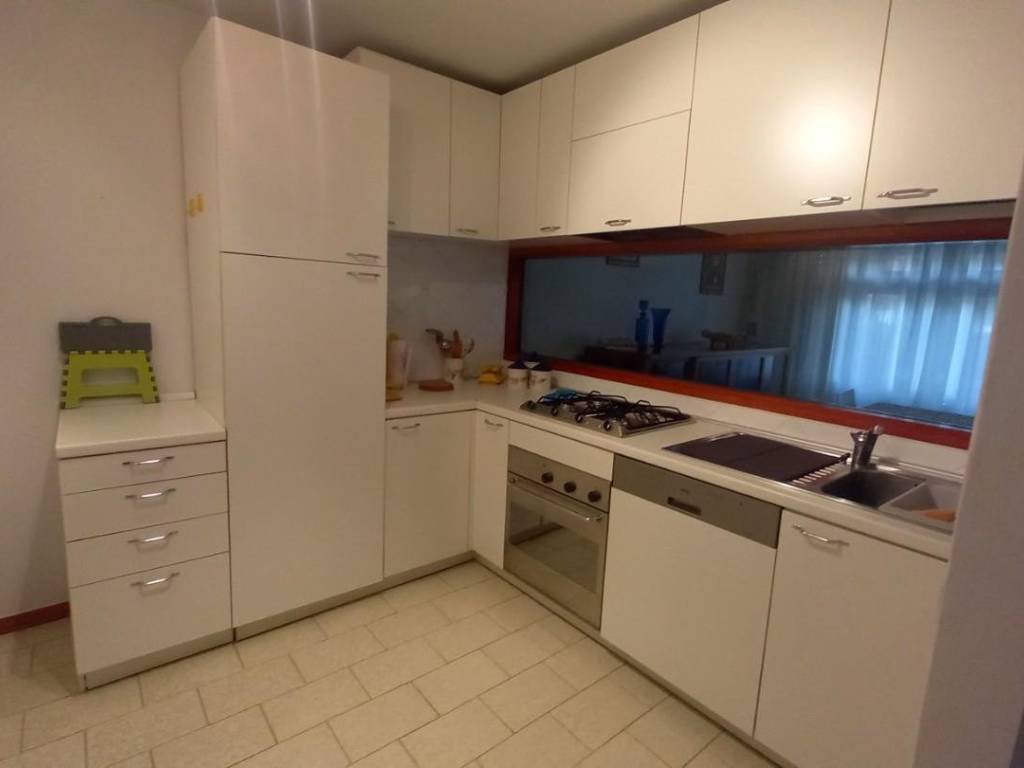 Appartamento a Camaiore in Viale Cristoforo Colombo, - Foto 5