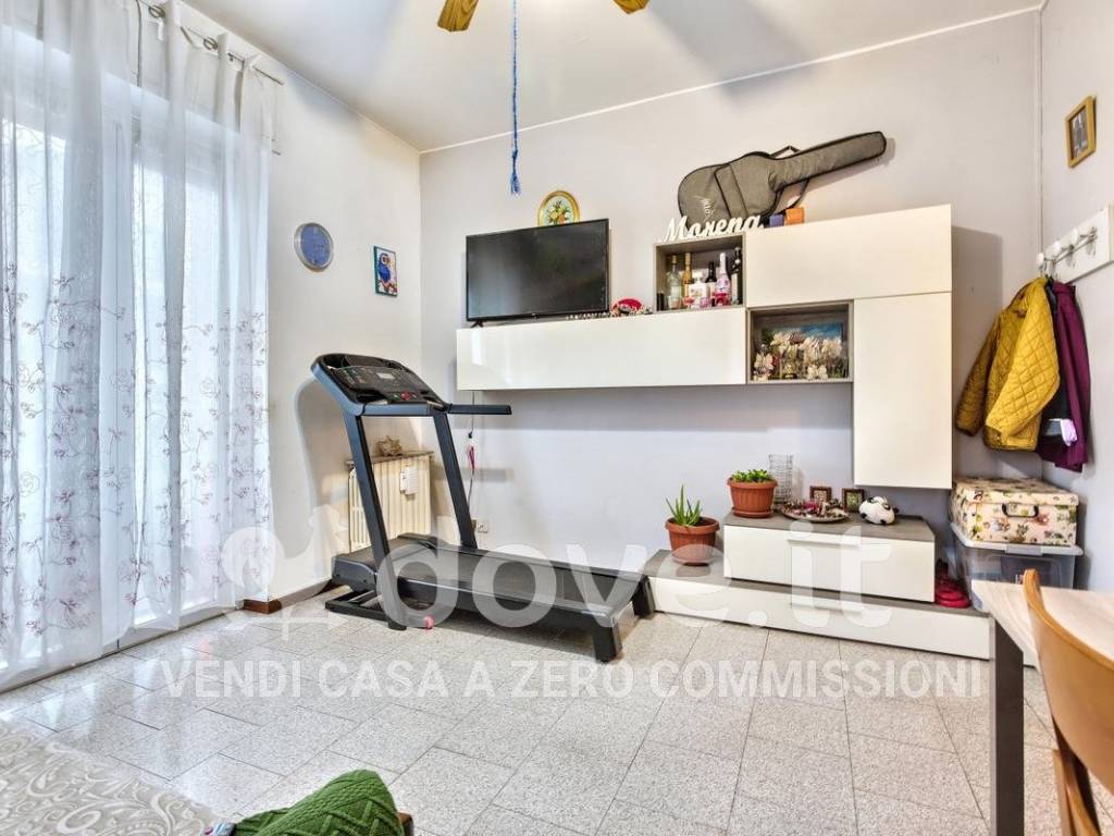 Appartamento a Saronno in Via Cristoforo Colombo, 36 - Foto 2