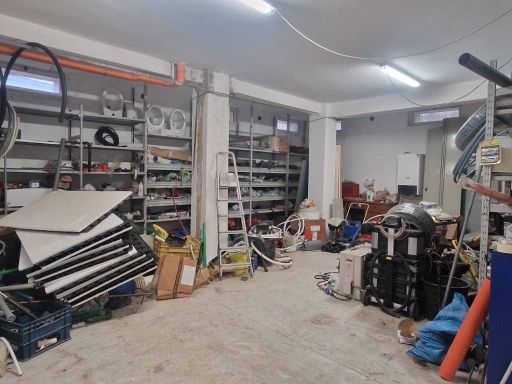 Box / garage a Albano laziale in Via Lazio - Foto 2