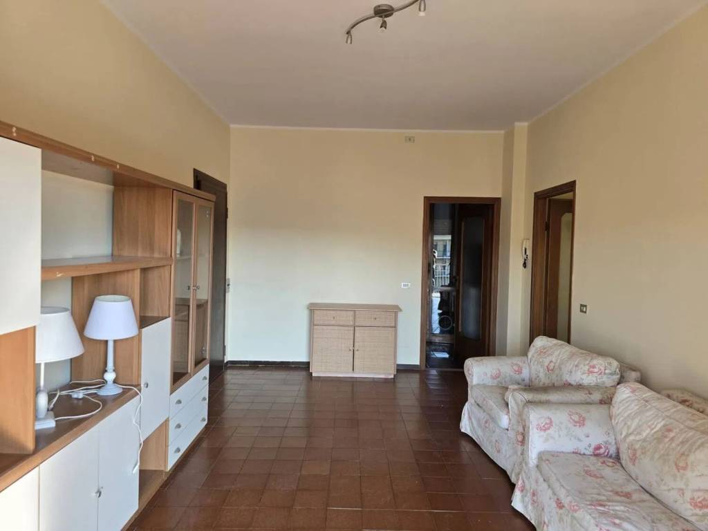 Appartamento a Tortona in Via Virginio Arzani, 10 - Foto 2