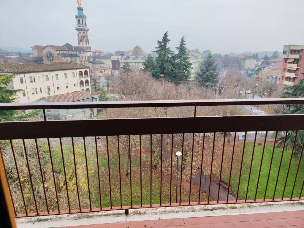 Appartamento a Tortona in Via Mario Balustra - Foto 4