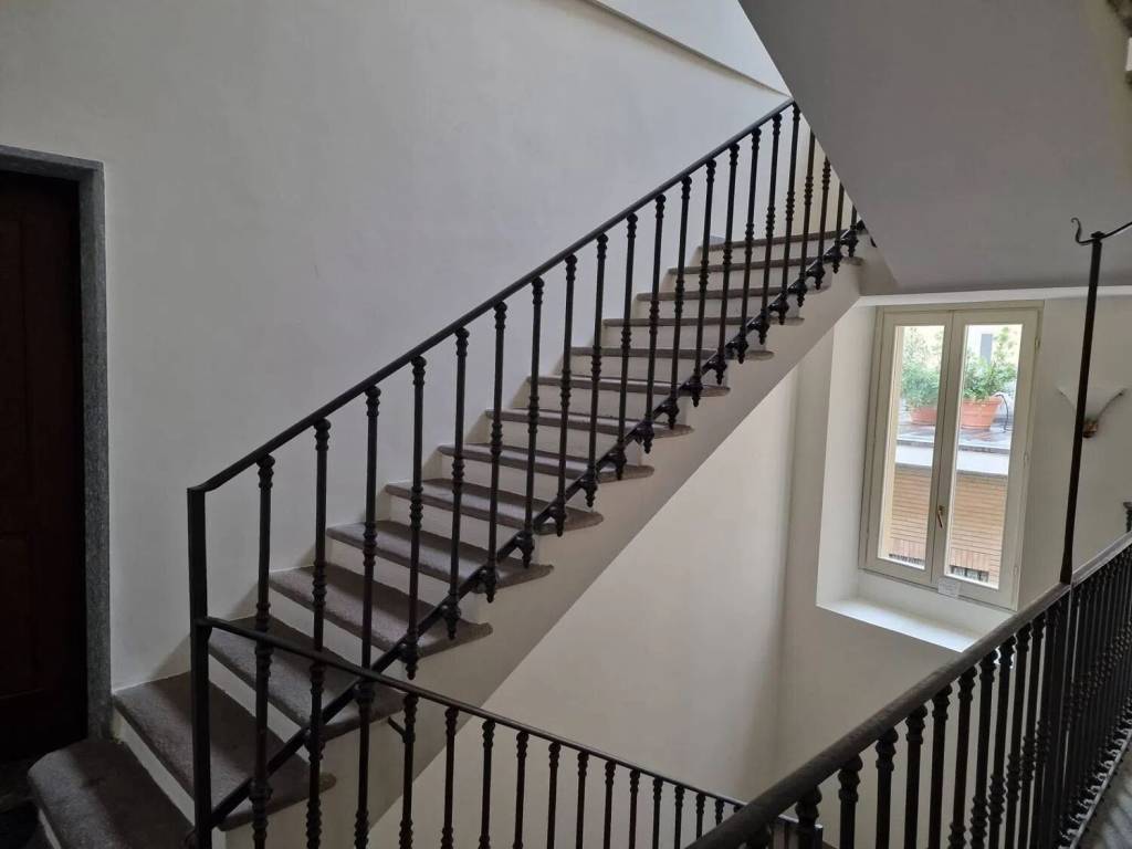 Appartamento a Tortona in Piazza Gavino Lugano - Foto 2