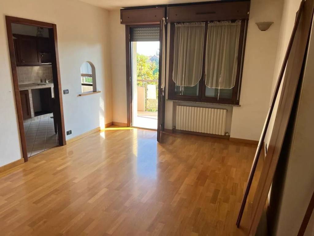 Appartamento a Reggio emilia in Via Zanichelli - Foto 2