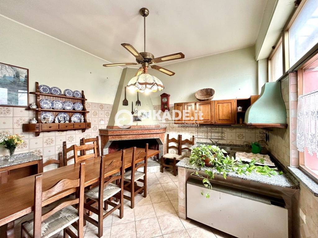 Villa a Assemini in Via Goceano, 16 - Foto 3