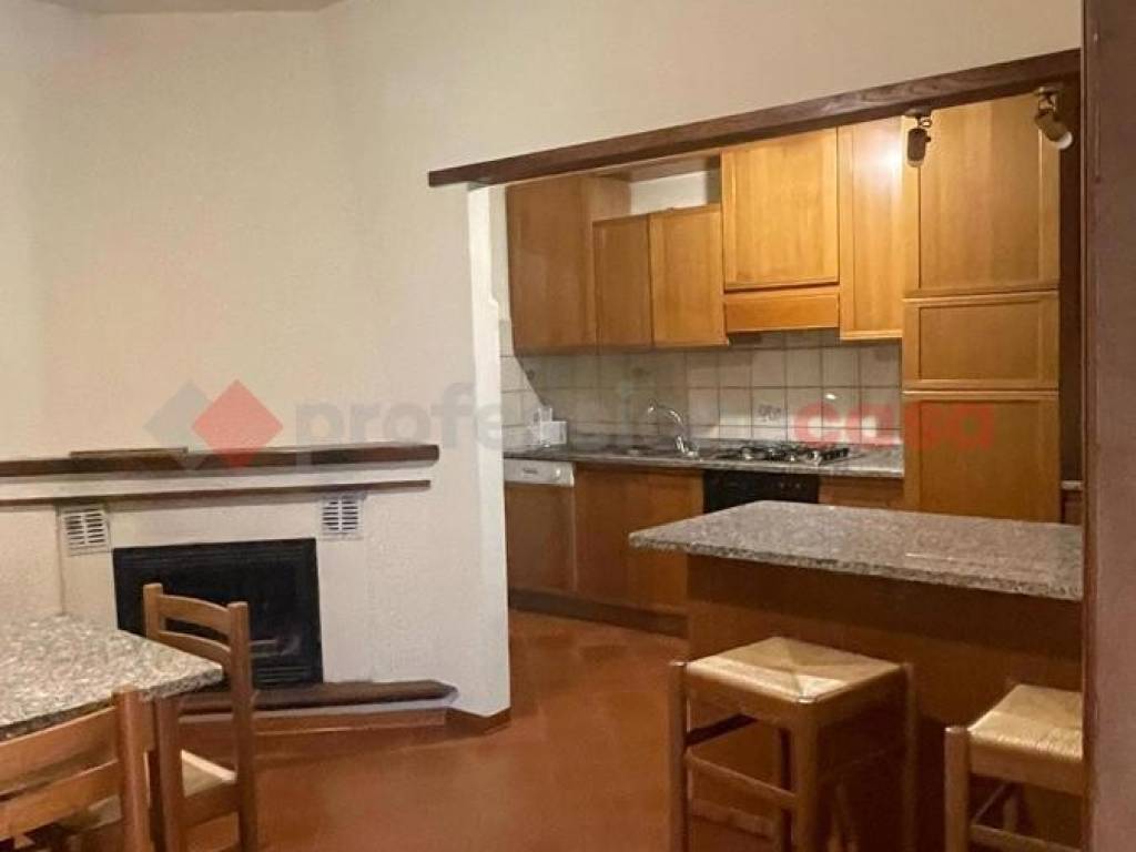 Appartamento a Piazza al serchio in Via di Chiosa , 15 - Foto 4