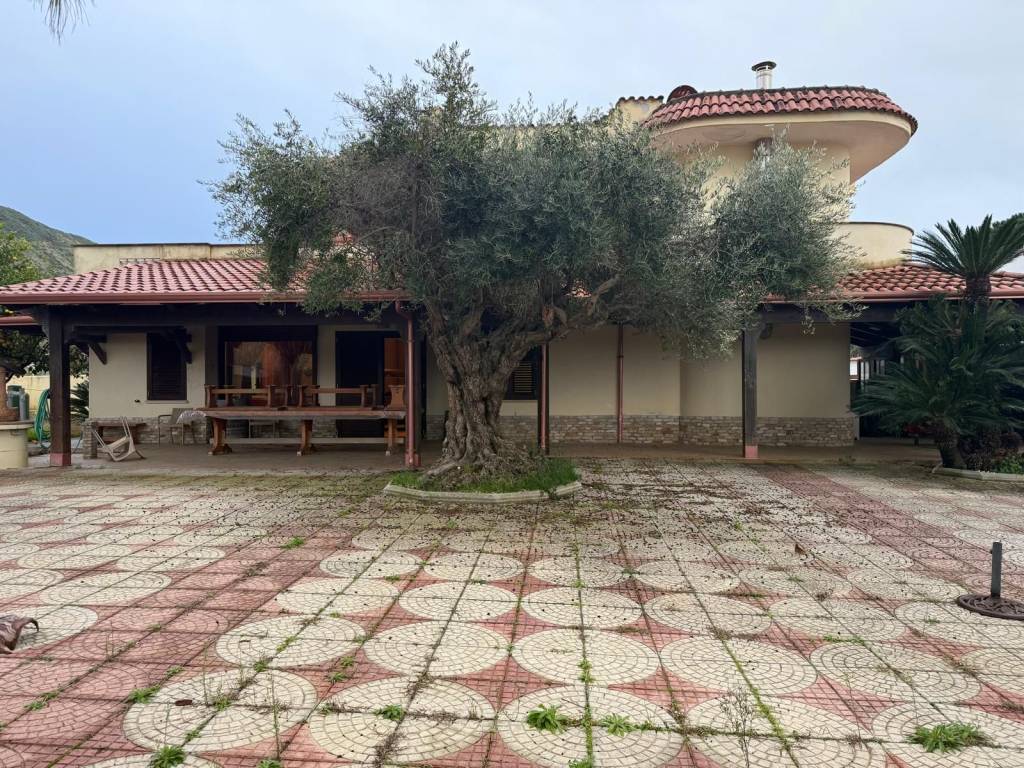 Villetta a schiera a Sessa aurunca in Via Domiziana - Foto 2