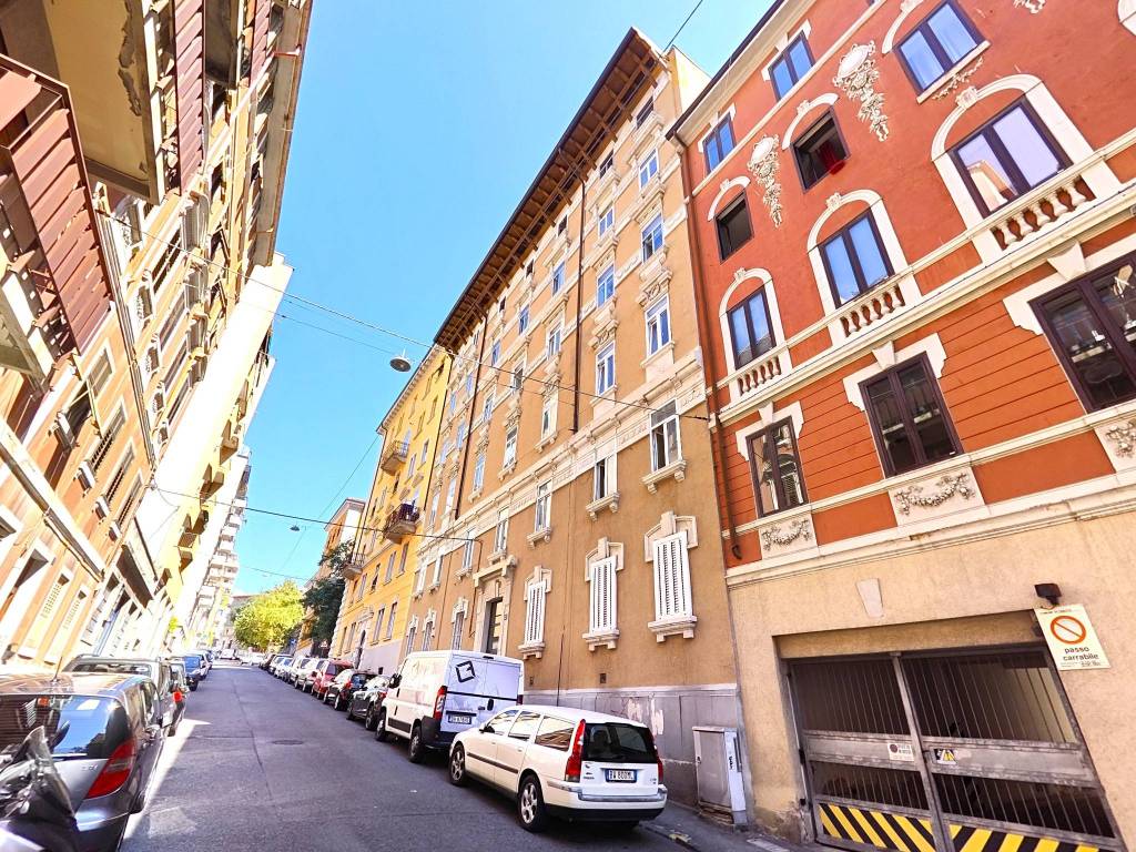 Appartamento a Trieste in Via Petronio, 9 - Foto 2