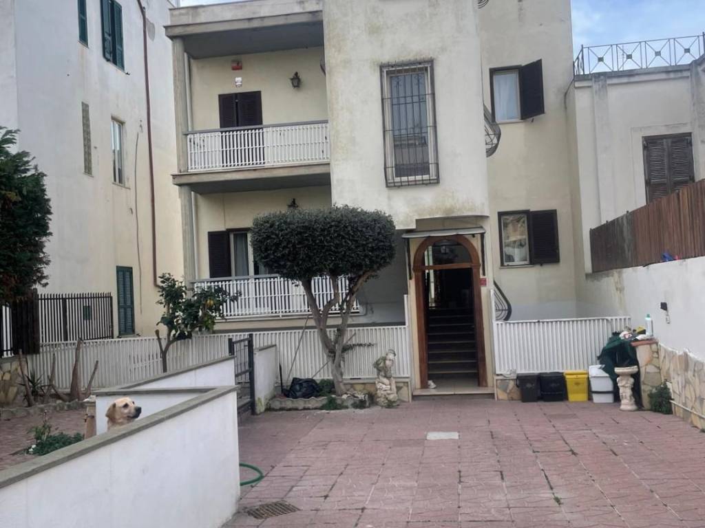 Villa a Civitavecchia in Via Giacomo Puccini - Foto 2