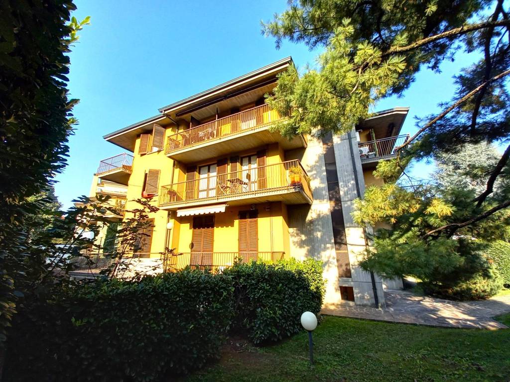 Appartamento a Treviglio in Viale Michelangelo Buonarroti - Foto 2