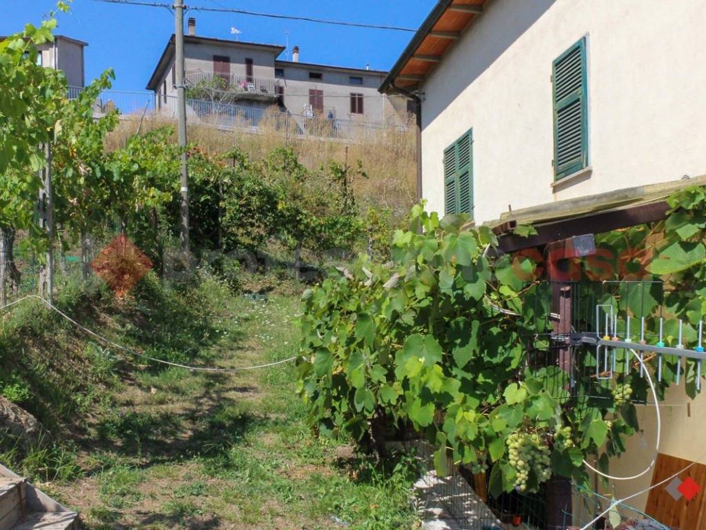 Appartamento a Piazza al serchio in Via di Chiosa , 13 - Foto 2