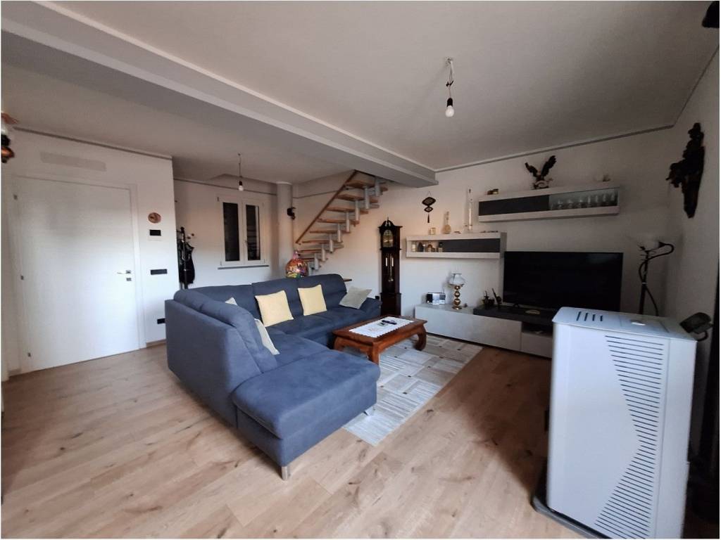 Villa a Garlasco in Via Eleonora Dusa - Foto 3