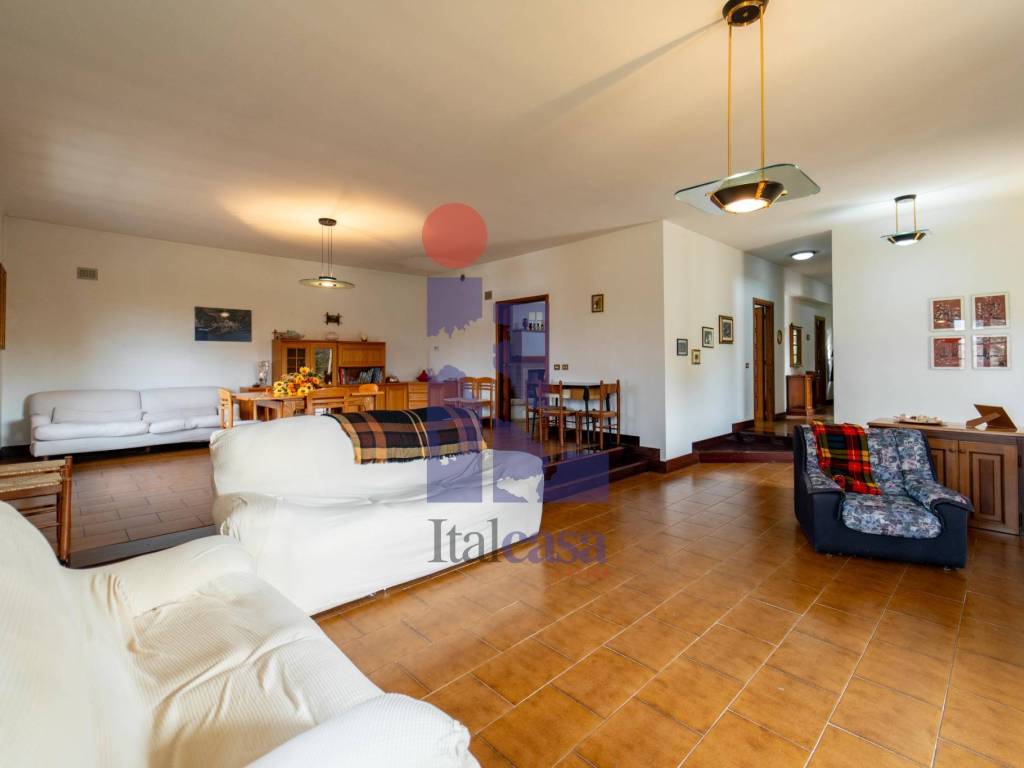 Villa a Sermoneta in Via Lunetto - Foto 3