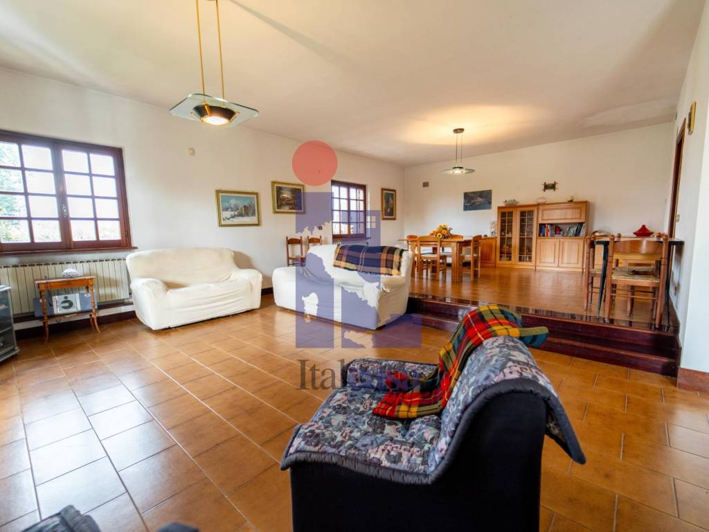 Villa a Sermoneta in Via Lunetto - Foto 4