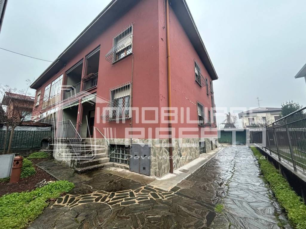 Casa indipendente a Paderno dugnano in Via Francesco Baracca, 10 - Foto 2