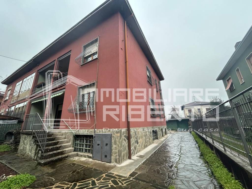 Casa indipendente a Paderno dugnano in Via Francesco Baracca, 10 - Foto 3