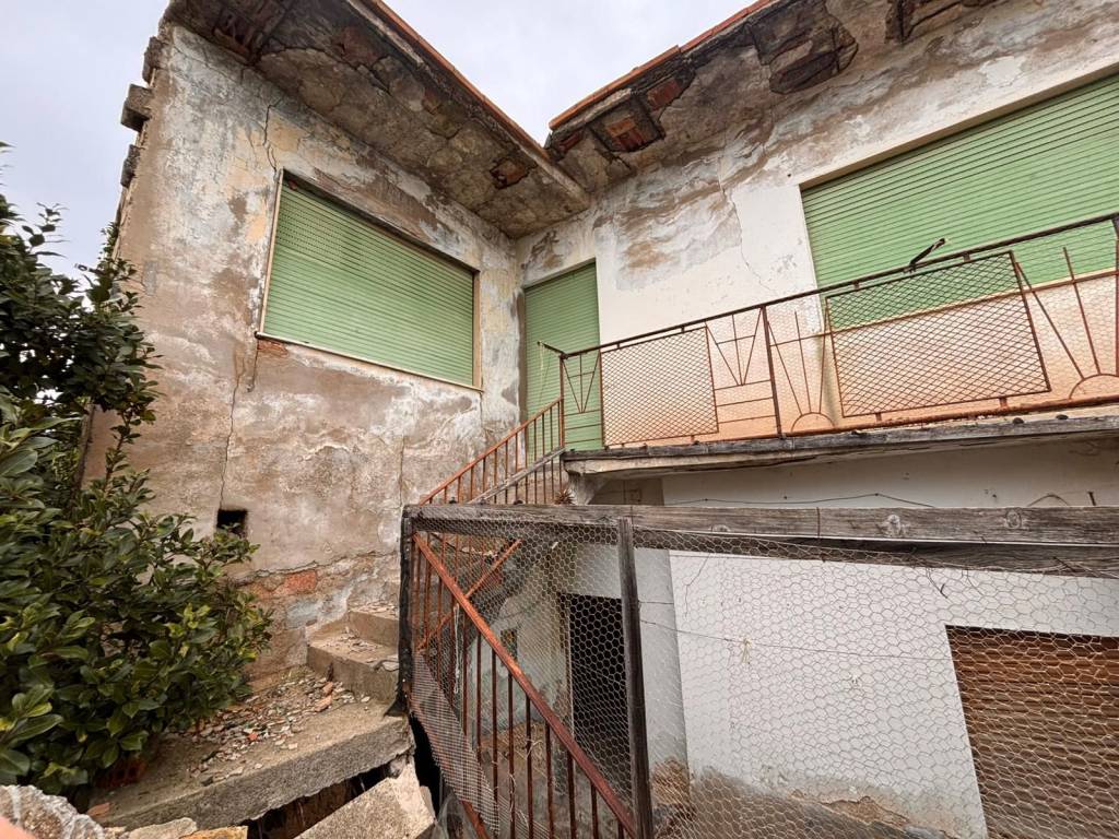 Casa indipendente a Sanluri in Via Camillo Benso di Cavour - Foto 3