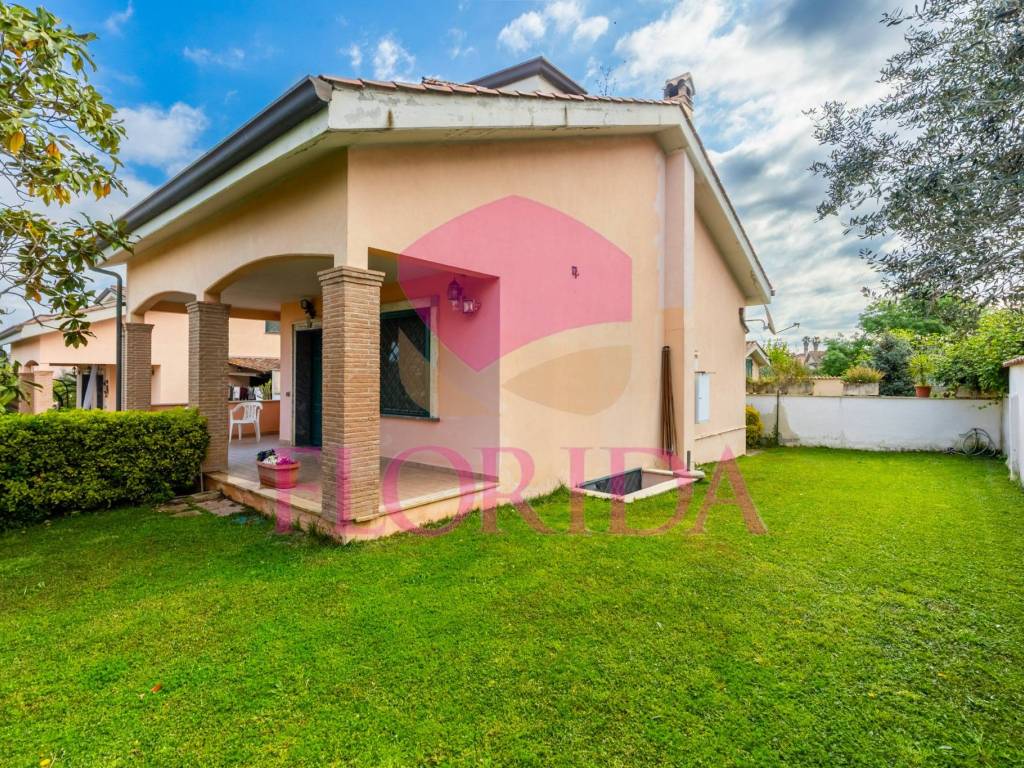 Villa a Ardea in Via Reggio Calabria - Foto 2