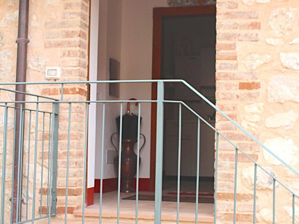 Casa indipendente a Foligno in Località Colle di Verchiano - Foto 3