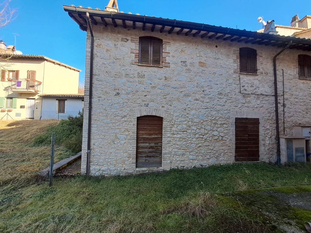Casa indipendente a Foligno in Località Colle di Verchiano - Foto 5