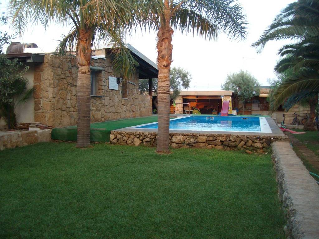 Villa a Noto in Via Elorina - Foto 3