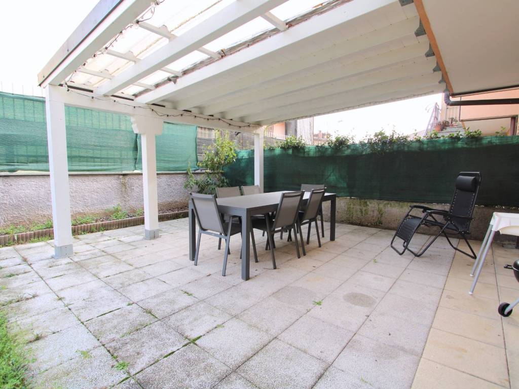 Appartamento a Bareggio in Via Isonzo, 26 - Foto 4