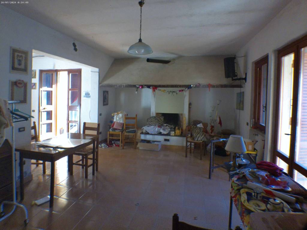 Villa a Montale in Via Cesare Battisti - Foto 2