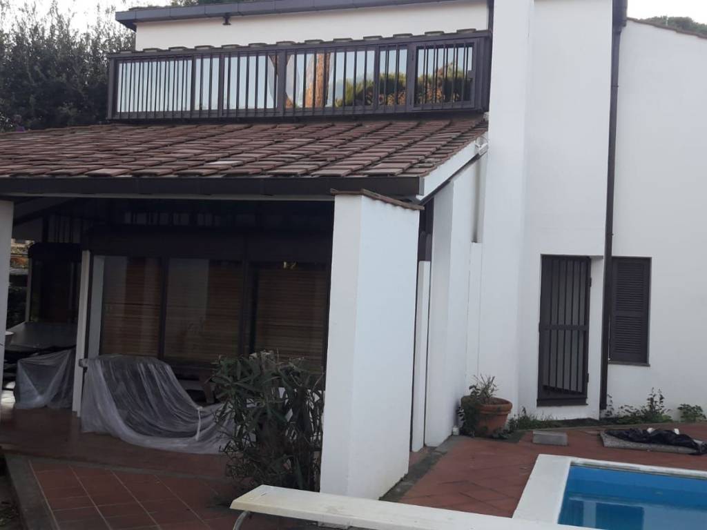 Villa a Fiumicino in Via Sestri Levante - Foto 2