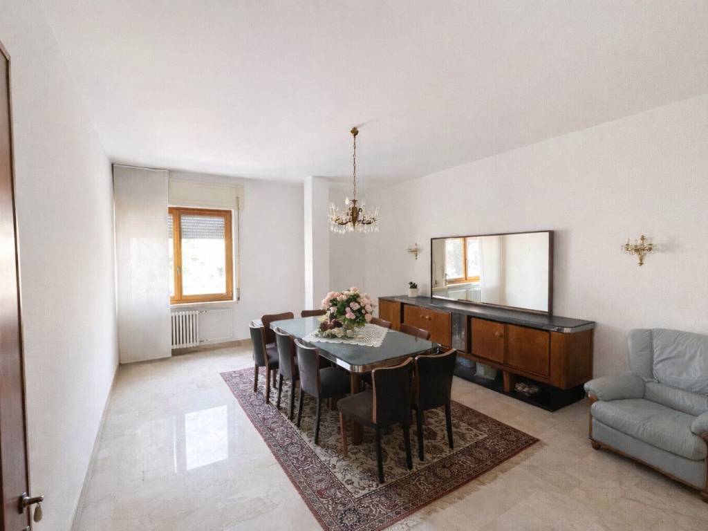 Appartamento a Arzignano in Corso Giuseppe Mazzini, 24 - Foto 2