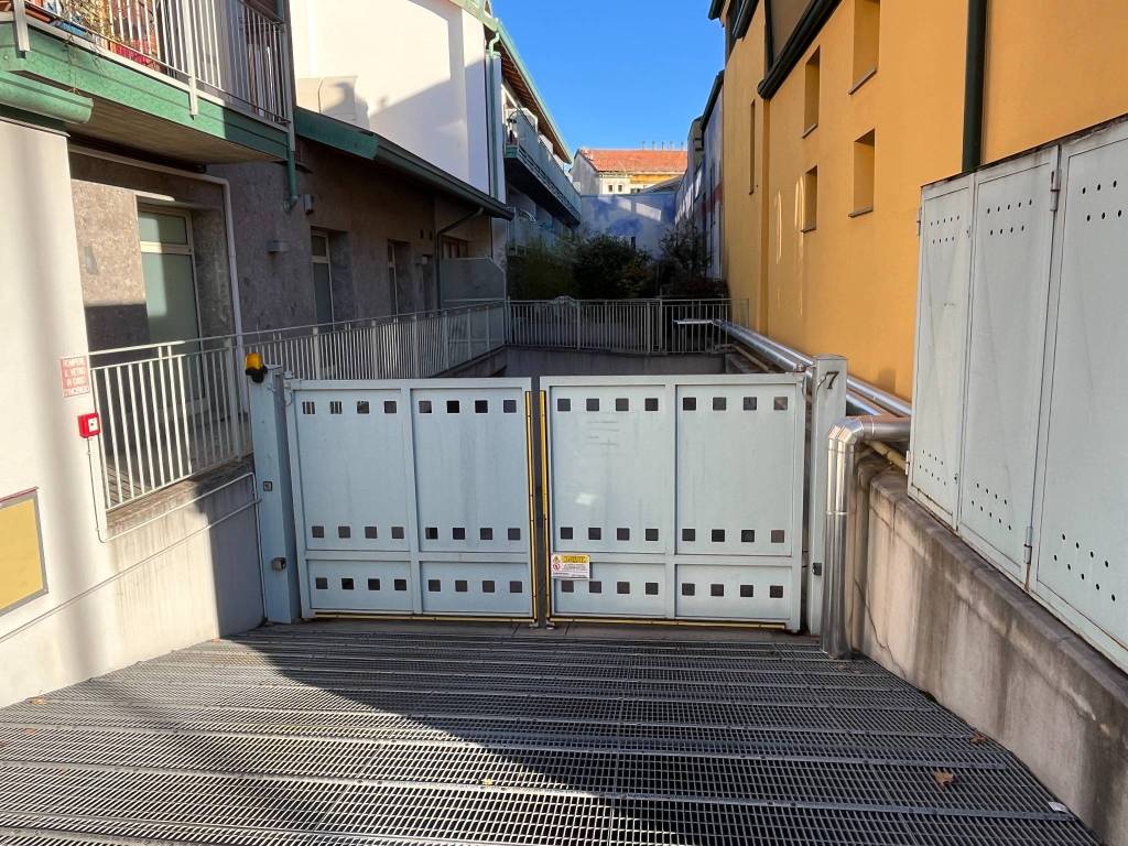 Box / garage a Bergamo in Via Alfredo Corti, 9 - Foto 3