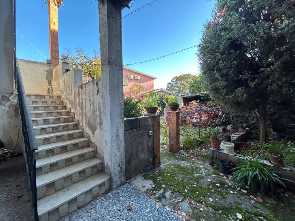 Villa a Sarroch in Via Giacomo Puccini - Foto 4