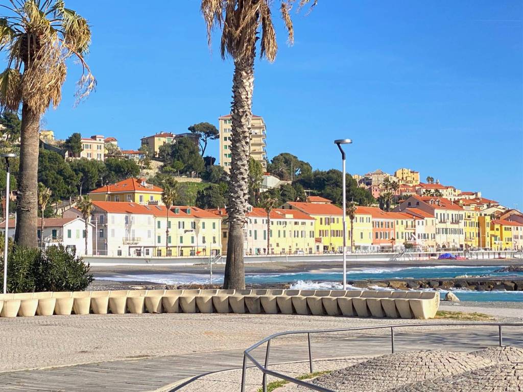 Appartamento a Imperia in Via Aurelia - Foto 4