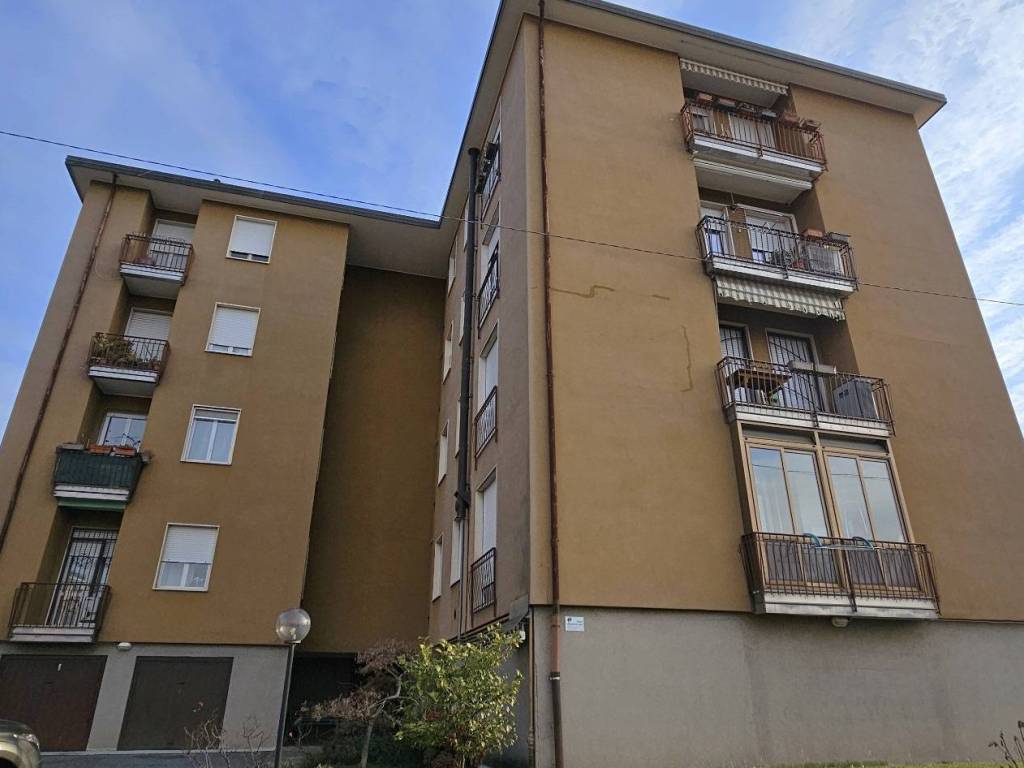 Appartamento a Merate in Via Tofane, 27 - Foto 2