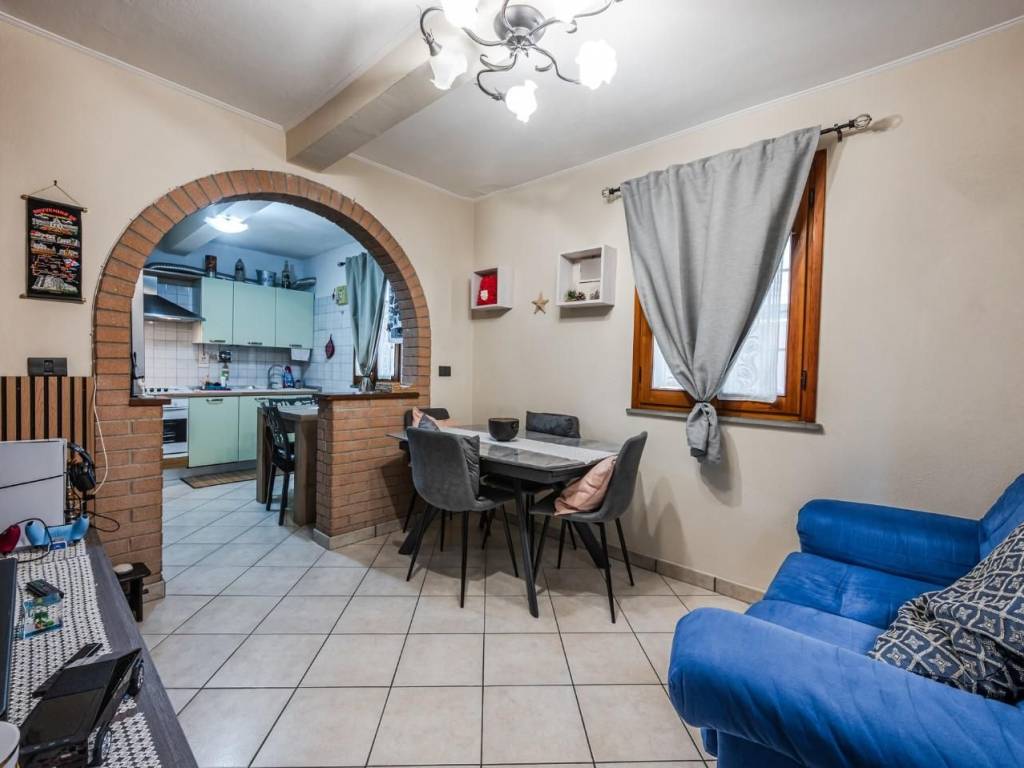 Appartamento a Reggio emilia in Via Massimo Samoggia - Foto 3