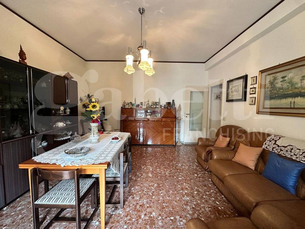 Appartamento a Pomezia in viale manzoni , 51 - Foto 4
