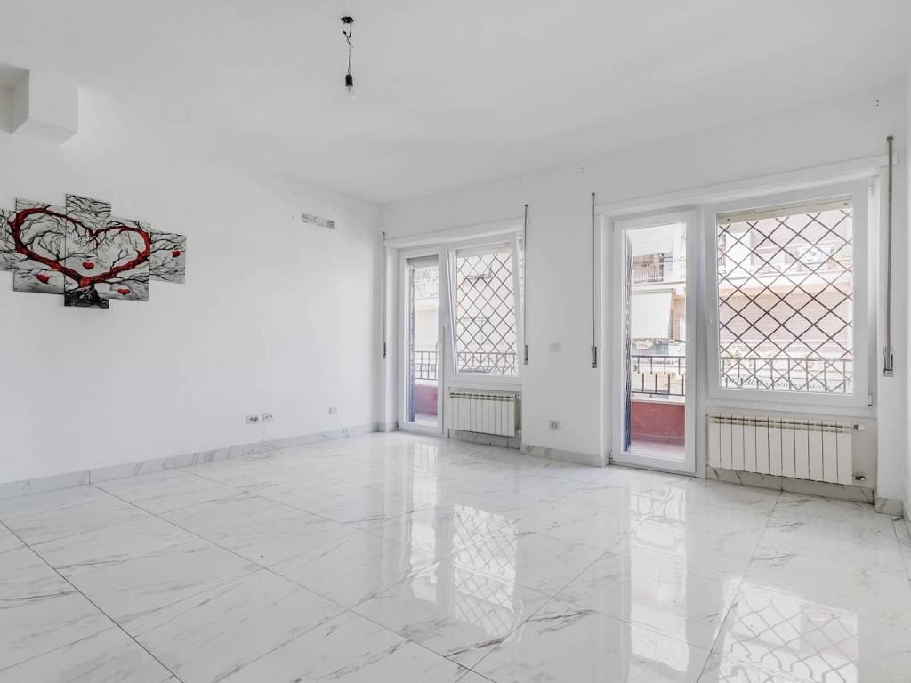 Appartamento a Pomezia in Viale Dante Alighieri - Foto 2