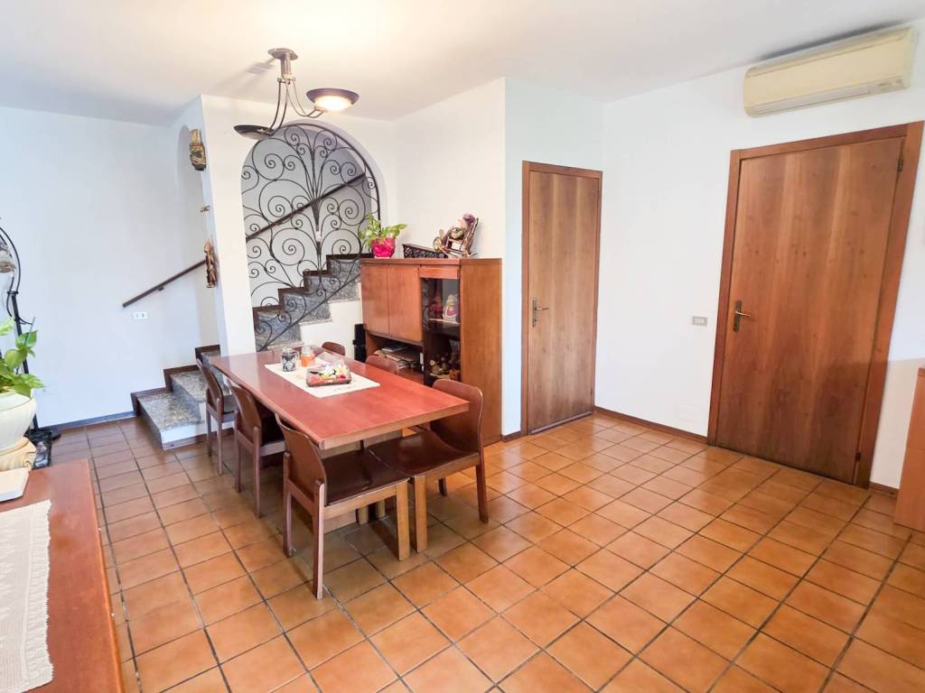 Villa a Cermenate in Via Cascina Lavezzari - Foto 4