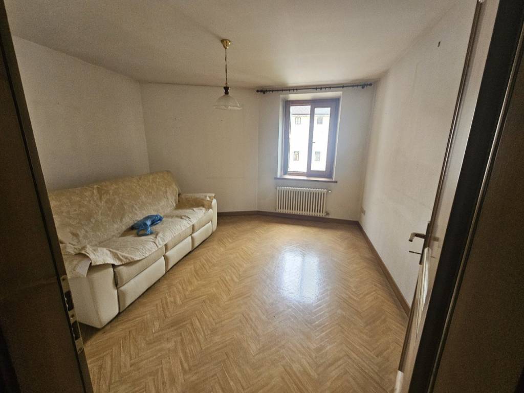 Appartamento a Malè in Via Trento, 39 - Foto 3