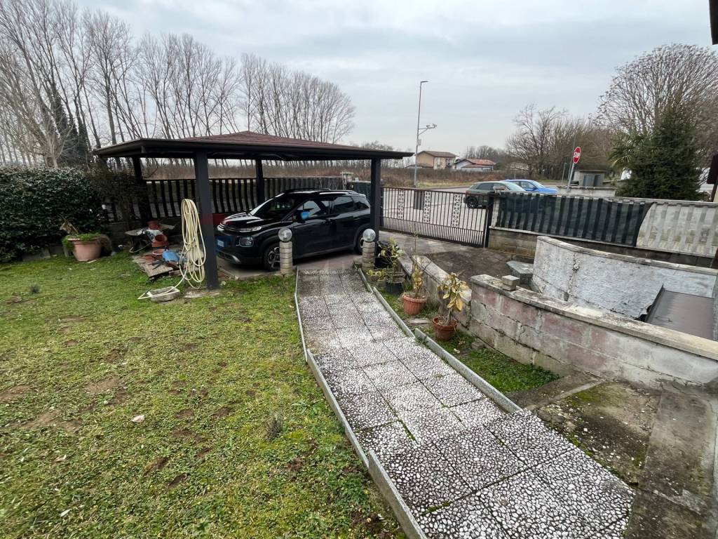 Villa a Gambolò in Corso Umberto 1, 328 - Foto 3