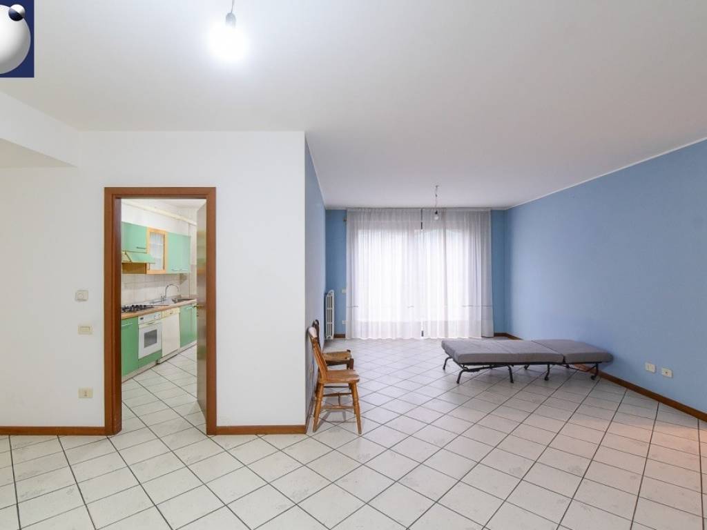 Appartamento a Erba in Corso 25 Aprile - Foto 2