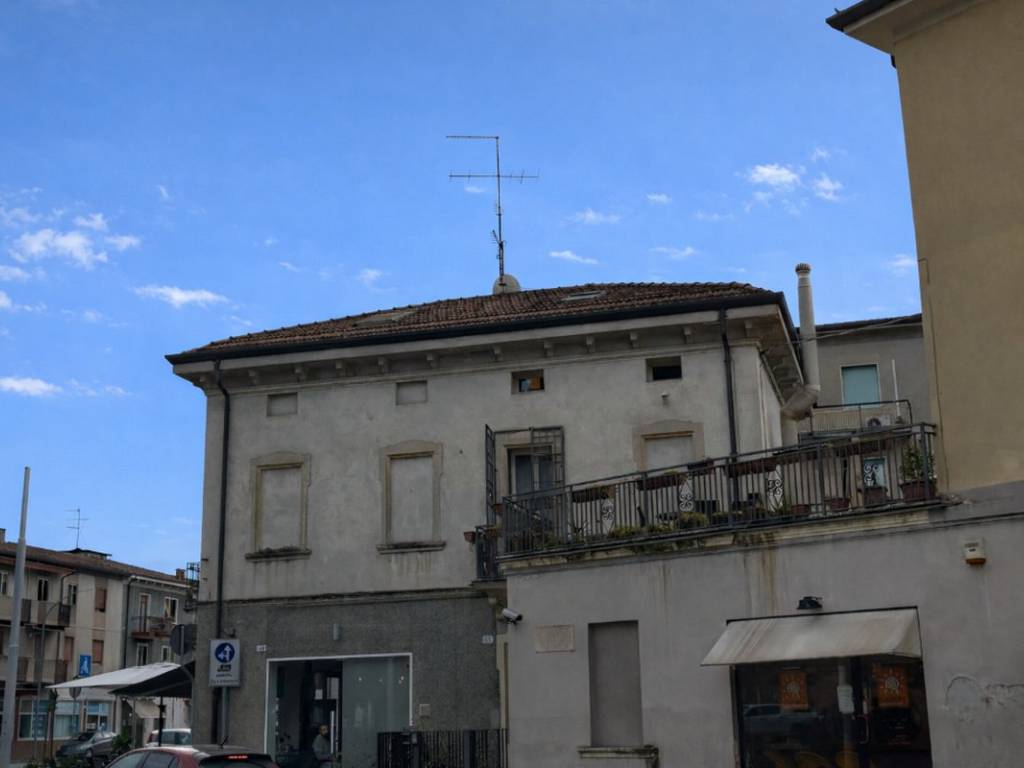 Casa indipendente a Verona in Via Volturno, 44 - Foto 2