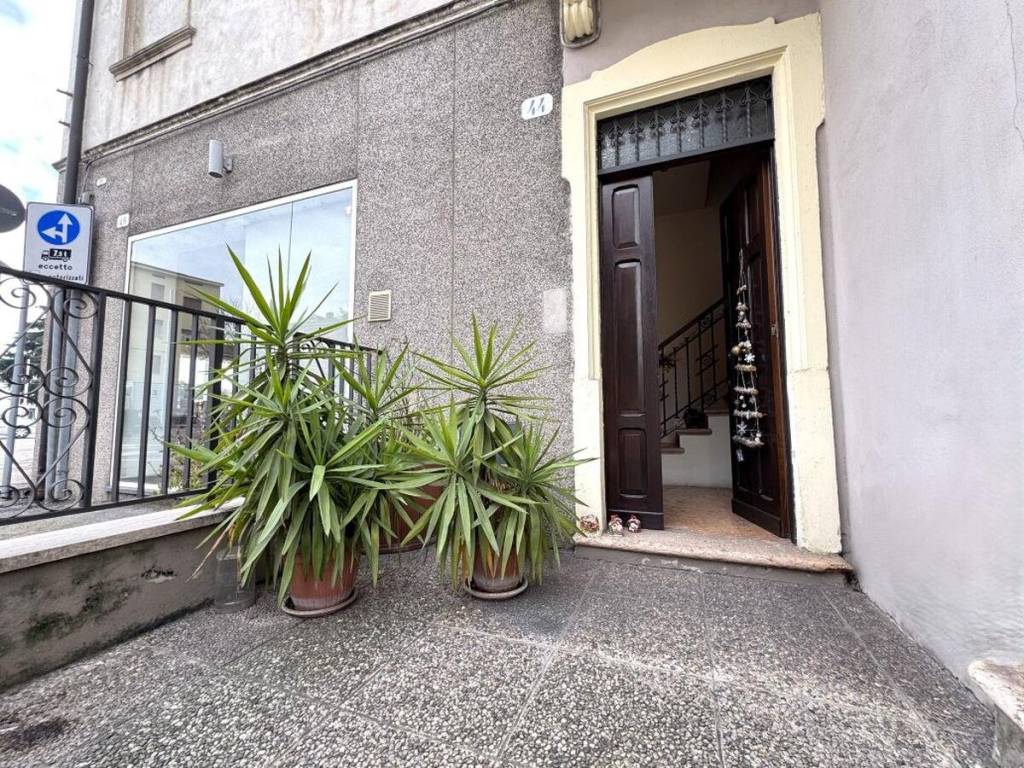 Casa indipendente a Verona in Via Volturno, 44 - Foto 3