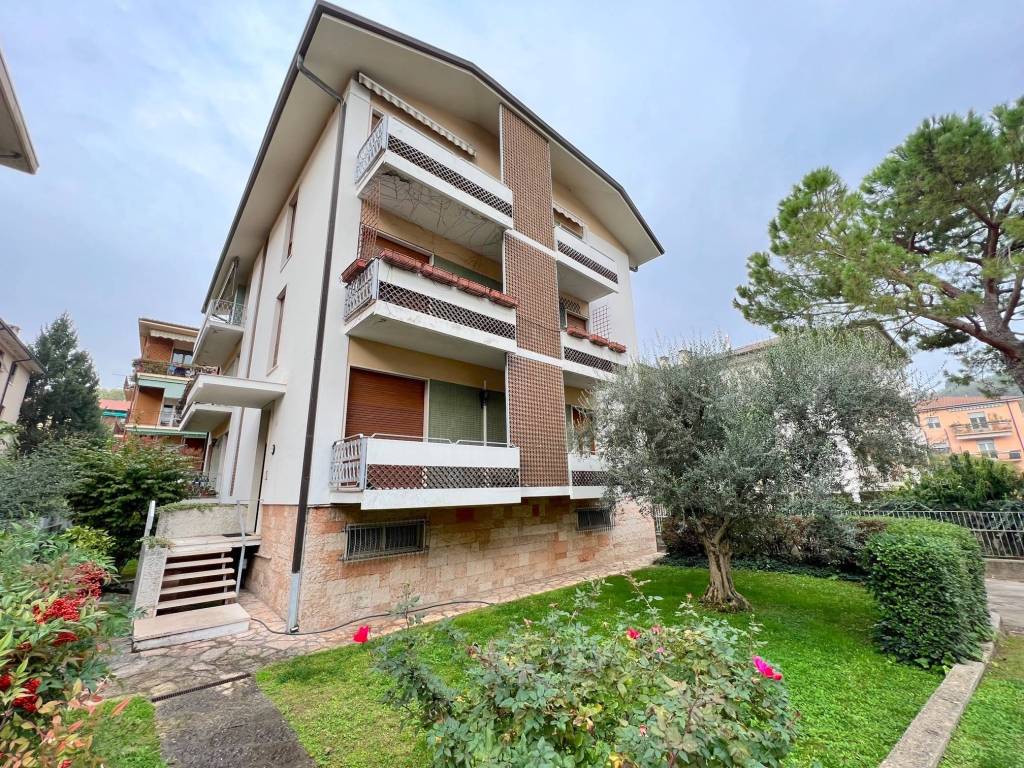 Appartamento a Verona in Via Benvenuto Zenari, 8 - Foto 3