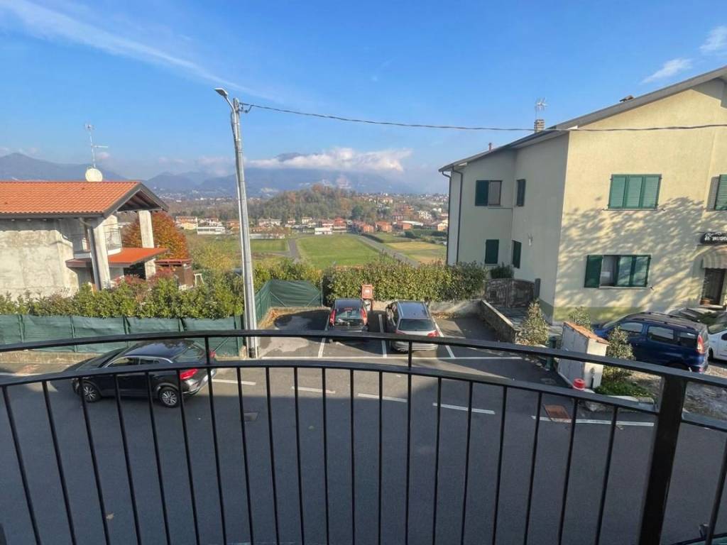 Appartamento a Costa masnaga in Via Dante Alighieri - Foto 2
